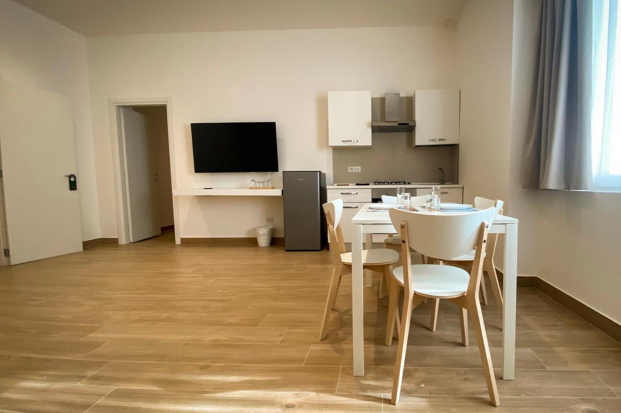 Monumental Luxury Rooms カゼルタ エクステリア 写真
